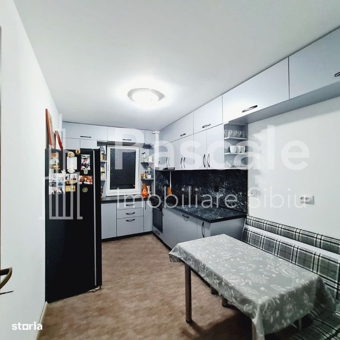 Proprietate versatilă de vânzare – ideală pentru locuință și afacere!