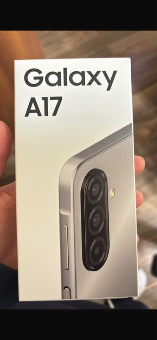 galaxy A17,серый цвет,на 256 гб