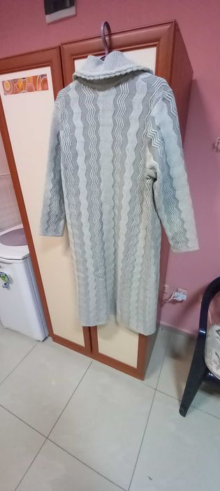 Продават се дамски жилетки