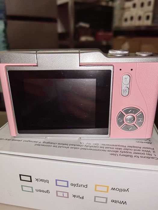 Aparat foto digital copii cu ecran rabatabil VALA V700