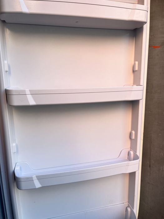 Холодильник INDESIT