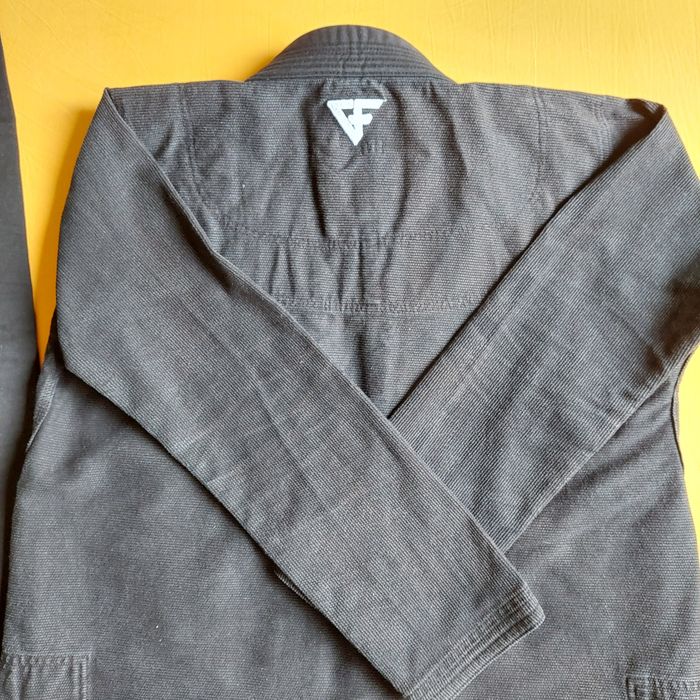 Екип за бойни спортове