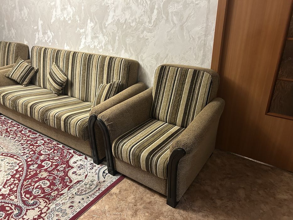 Продаю диван + 2 кресла