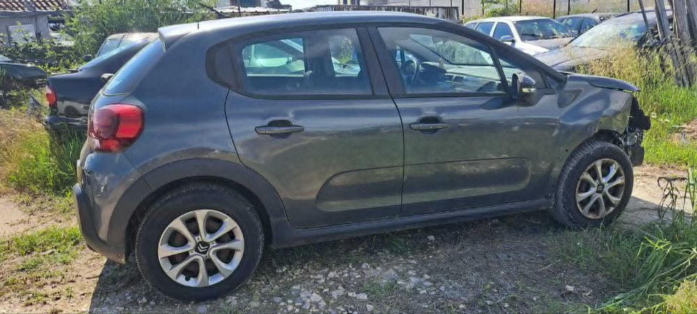 Citroen C3 1200 , 82кс  . На части