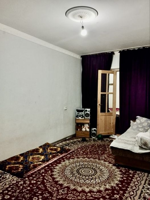 Продаётся 2 ком 10 мкр КАРВОН