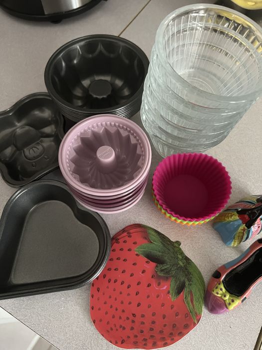 нови формички за сладкиши