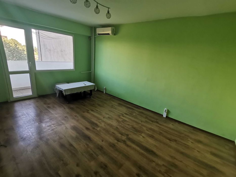 Дава се под наем Двустаен апартамент в Бургас, Изгрев - 65 кв.м за 178.5 € - Снимка #1