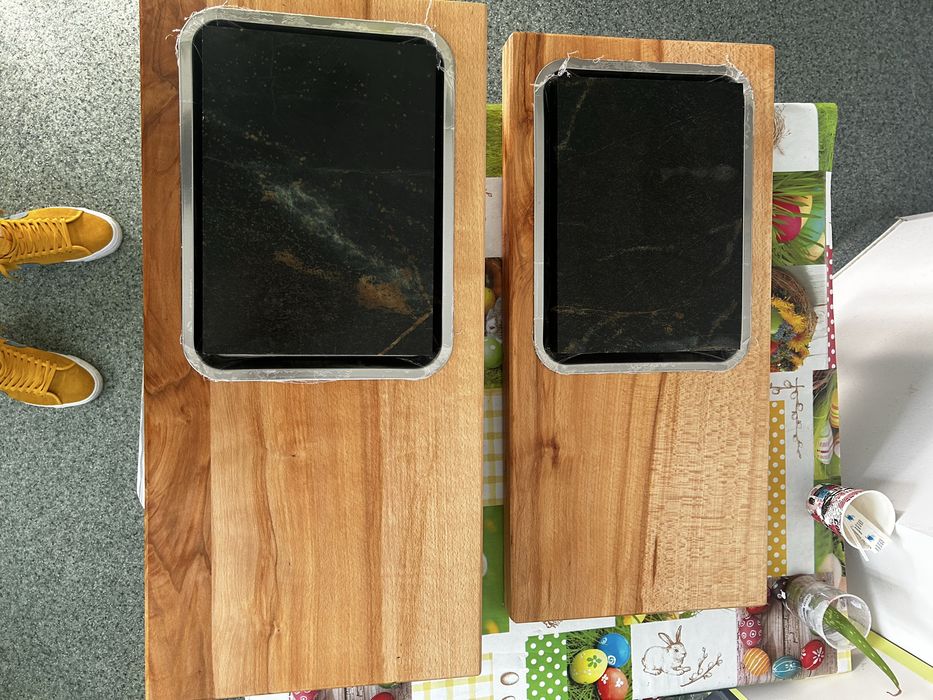 Piatra vulcanica de gatit in blat de stejar