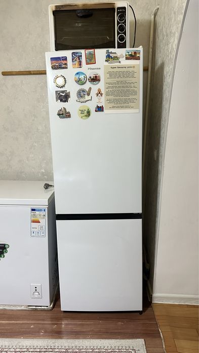 Продаётся холодильник Hisense