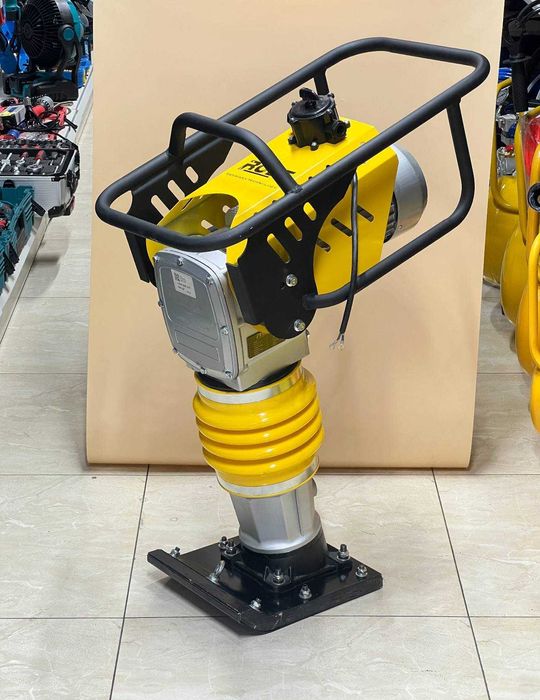 Трамбовка  Tramboka Кенгуру  Kenguru Виброплита Rolf 3000вт  HDC 125