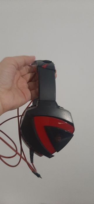 Продам наушники, 2 пары