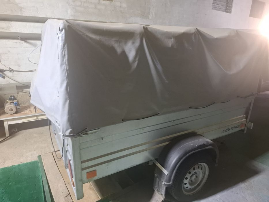 Грузовой  прицеп
