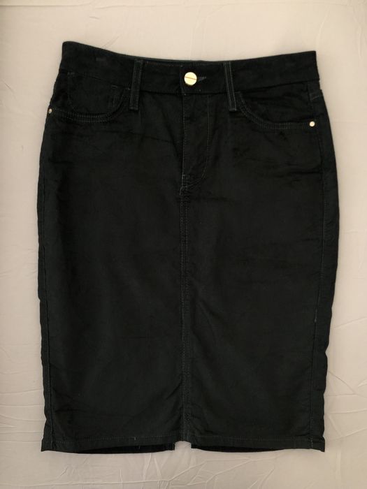 Fusta Guess, din catifea.