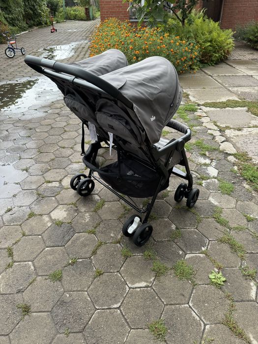 Коляска детская (для двойни)