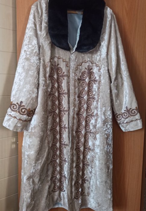 Продам чапан мужской