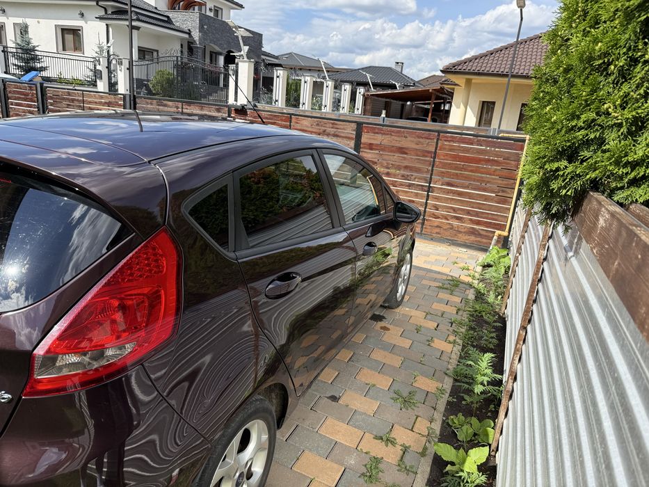 FORD Fiesta 2010 — imagine 4