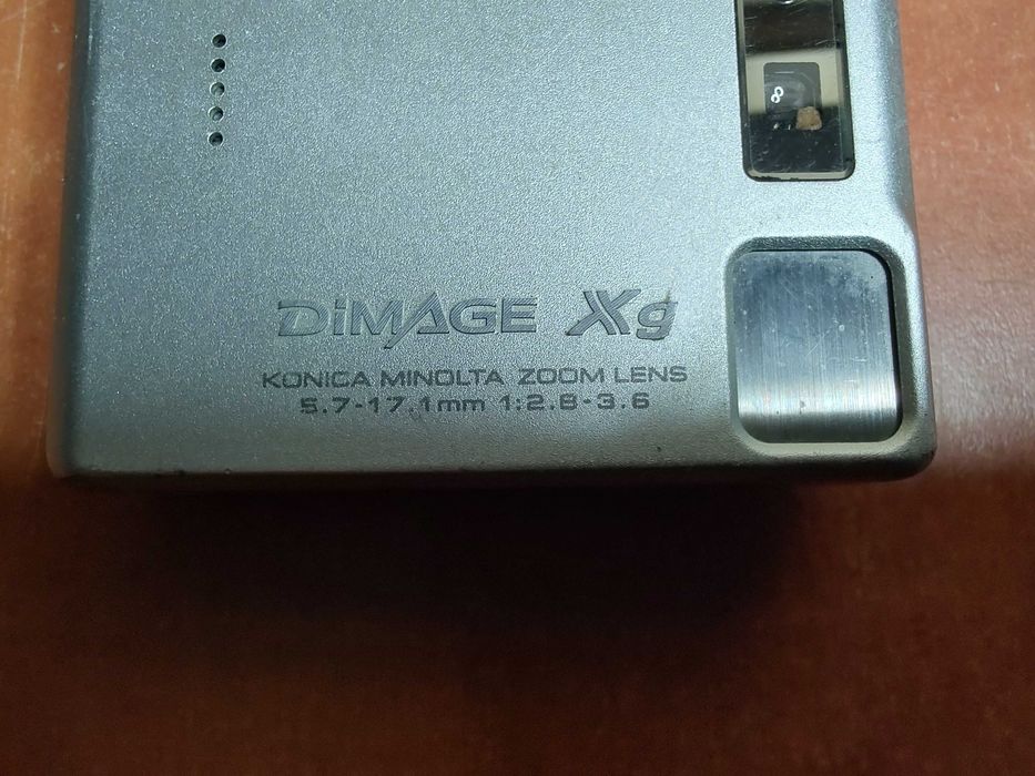 Aparat foto 2004 Konica Minolta Dimage Xg 3.2 MP functional