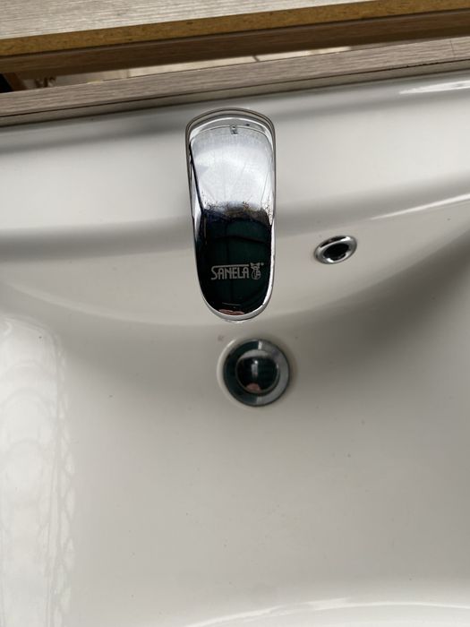 Lavoar dublu pentru baie .