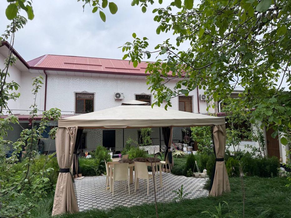 Hovli sotiladi srochnaga