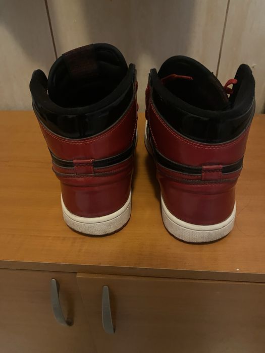 Jordan 1 patent bred schimb