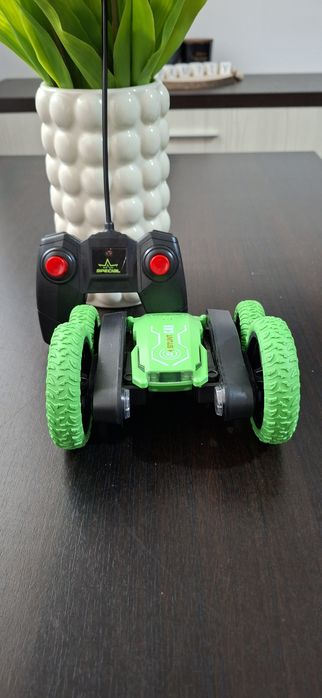 Mașinuță de curse cu telecomanda