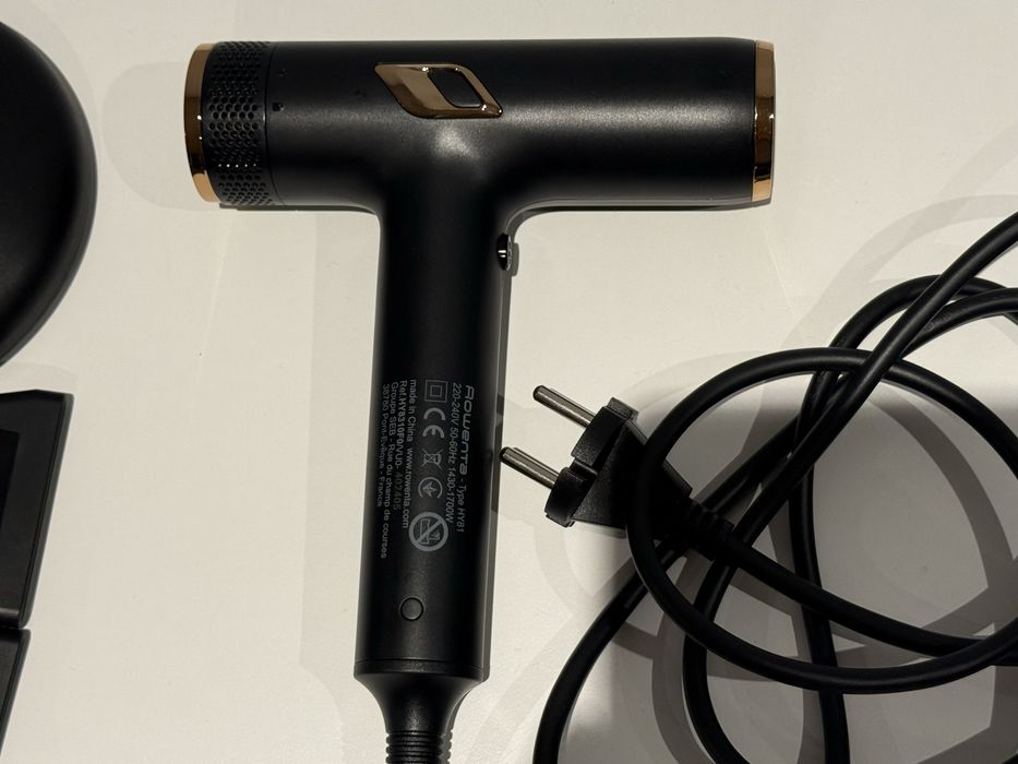 Сешоар Rowenta HY8310F0 Nano