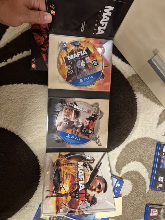 De vânzare joc PS4 Mafia Trilogy - Nou!