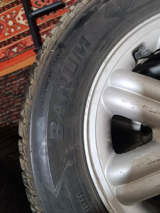 Автошына с дискам