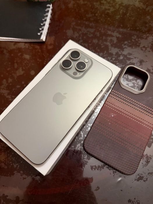 Iphone 15 pro max 256 85%