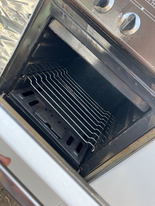 Aragaz 5 ochiuri cuptor functional loc butelie