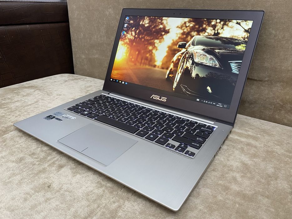 Игровой, мощный, дорогой ноутбук Asus Zenbook Core i7