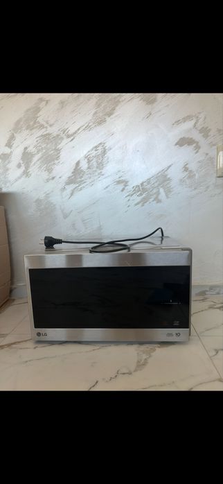 Микровълнова фурна LG NeoChef Smart Inverter / Сребриста / Инокс