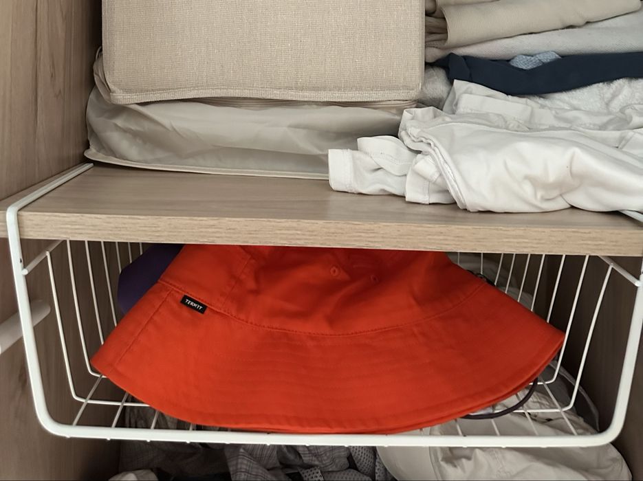 Продам навесные полки органайзеры для шкафа