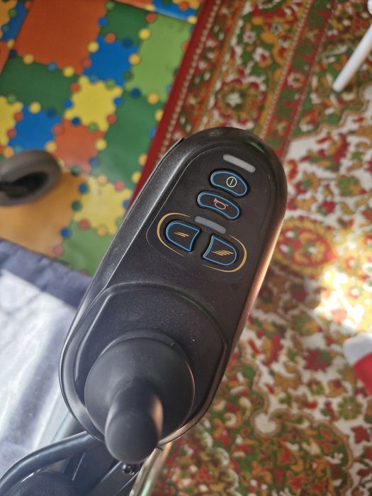 Электроколяска для инвалида.