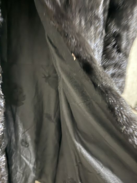 Продам норковую шубу