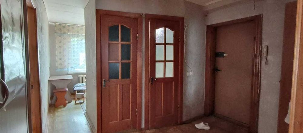 продам 3ком квартиру в районе Бегемота
