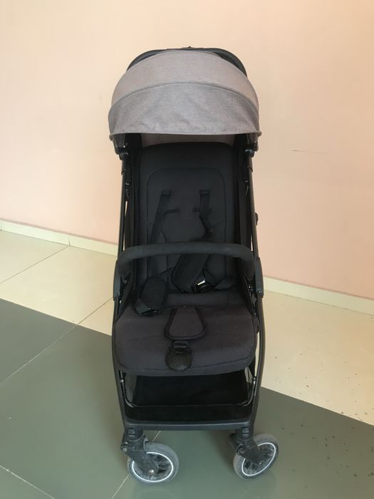 Коляска прогулочная