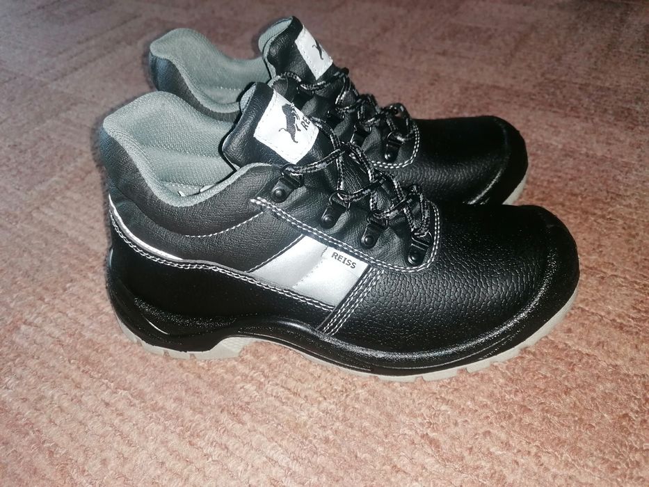 Ботинки 40-размер