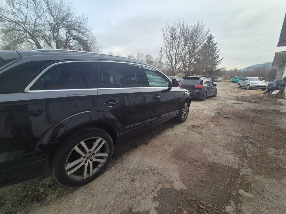 Audi Q7 цял за части или на части