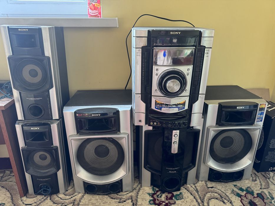 Музыкальный центр