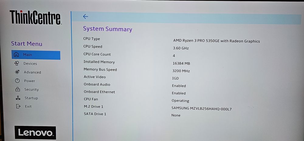 Продавам компютър Леново Lenovo