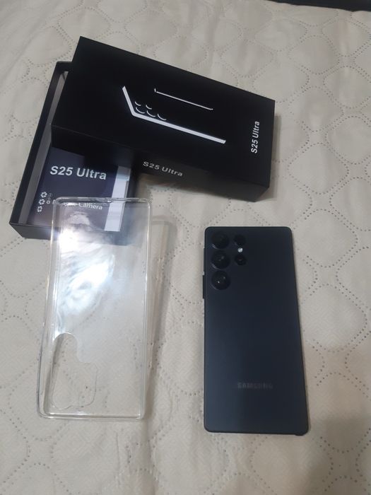 Мобильный телефон