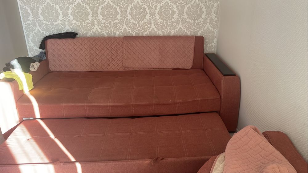 Мебель мягкий срочно продам