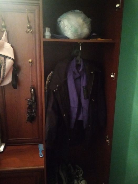 Прихожая шкаф бу.