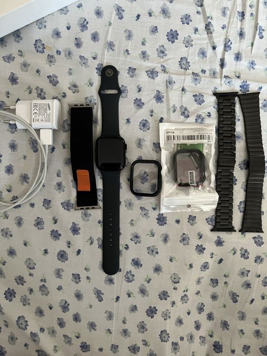 Apple watch Seria 8 de 45mm, ca nou