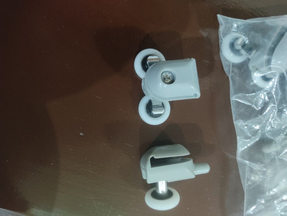 Продам колесики для душа