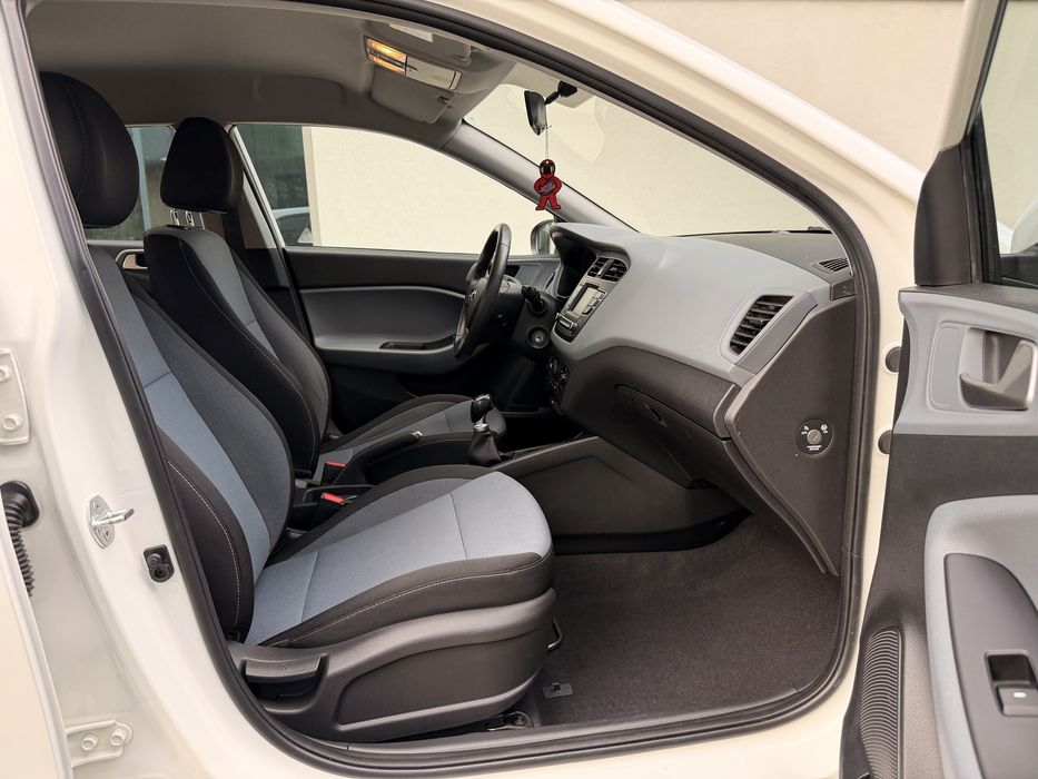 Hyundai i 20 cu doar 65.000 km !!! Facelift ! Euro 6
