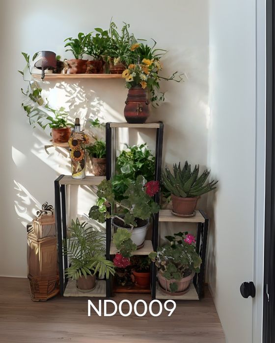 Цветарници-етажерки за цветя