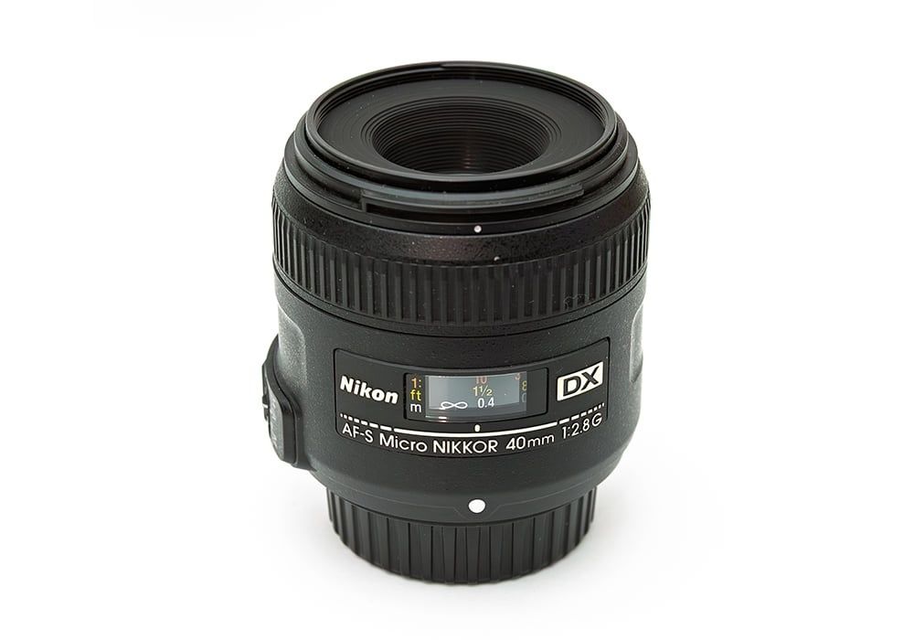 Obiectiv Micro NIKKOR 40mm f/2.8G AF-S DX Macro 1:1