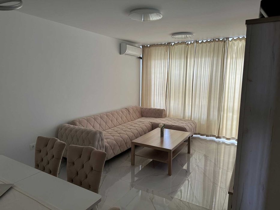 Дава се под наем Двустаен апартамент в София, Модерно предградие - 72 кв.м за 124990 € - Снимка #2